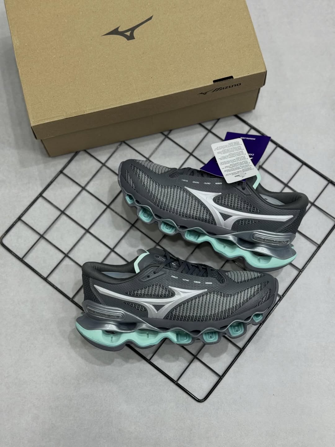 Mizuno Wave Prophecy 15 "Cinza e verde água"