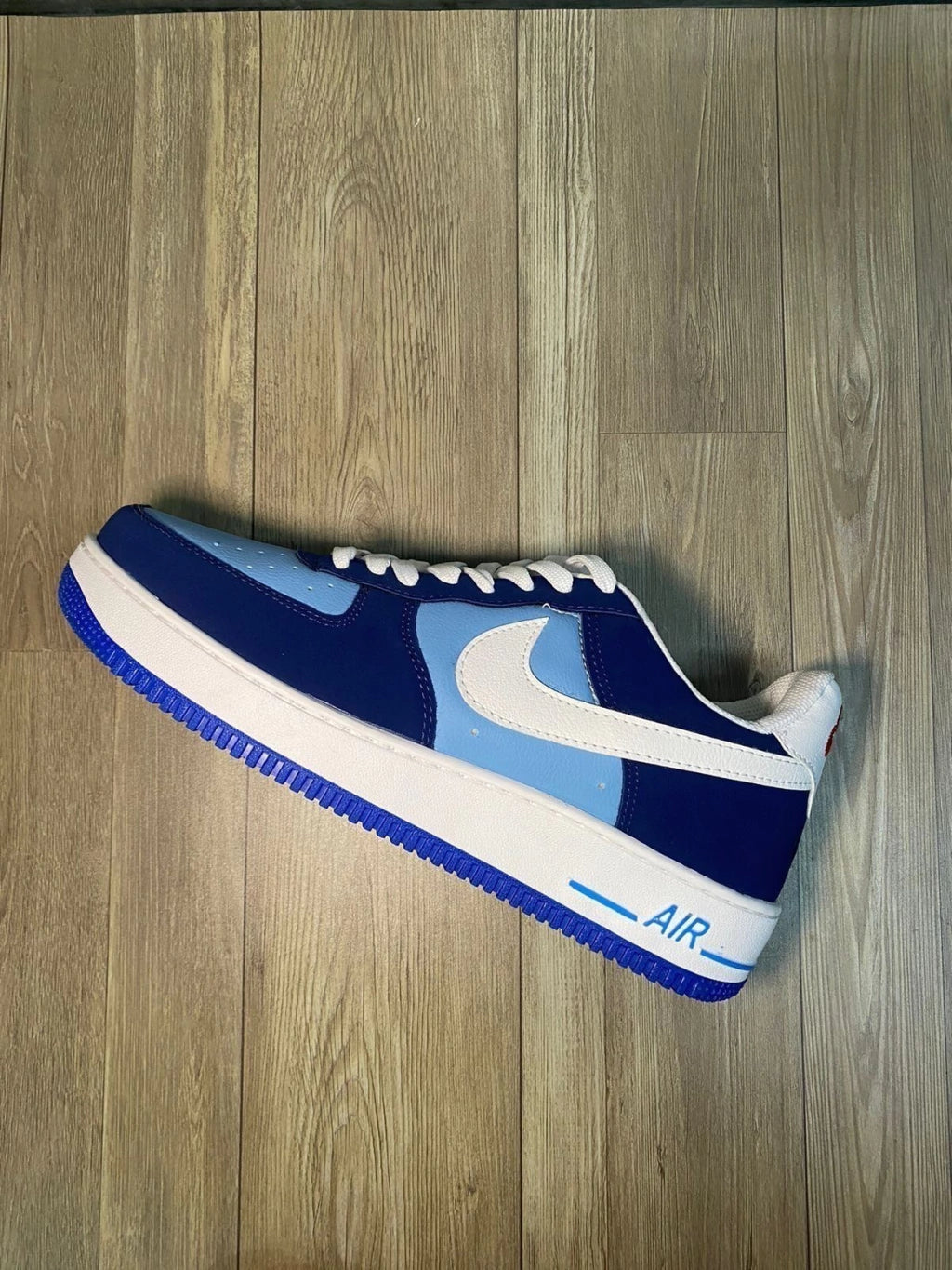 NK Air Force One “Azul/Branco”