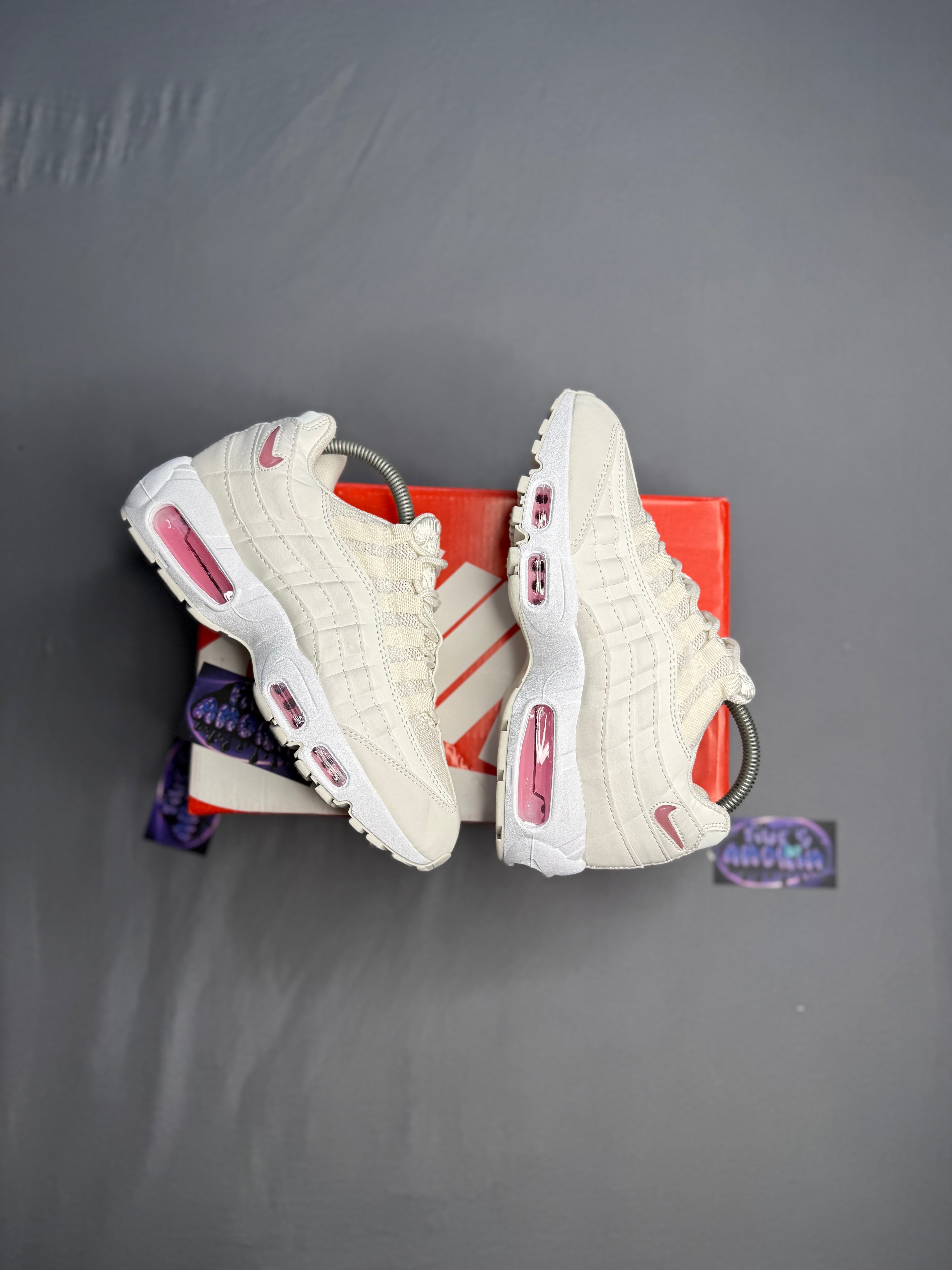 AIR MAX 95 "ESSENCIAL ROSE"