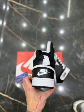 Borough Mid “Preto/Branco"