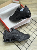 SHOX R4 "ALL BLACK"