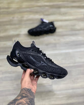 Mizuno Wave Prophecy 13 "Preto”