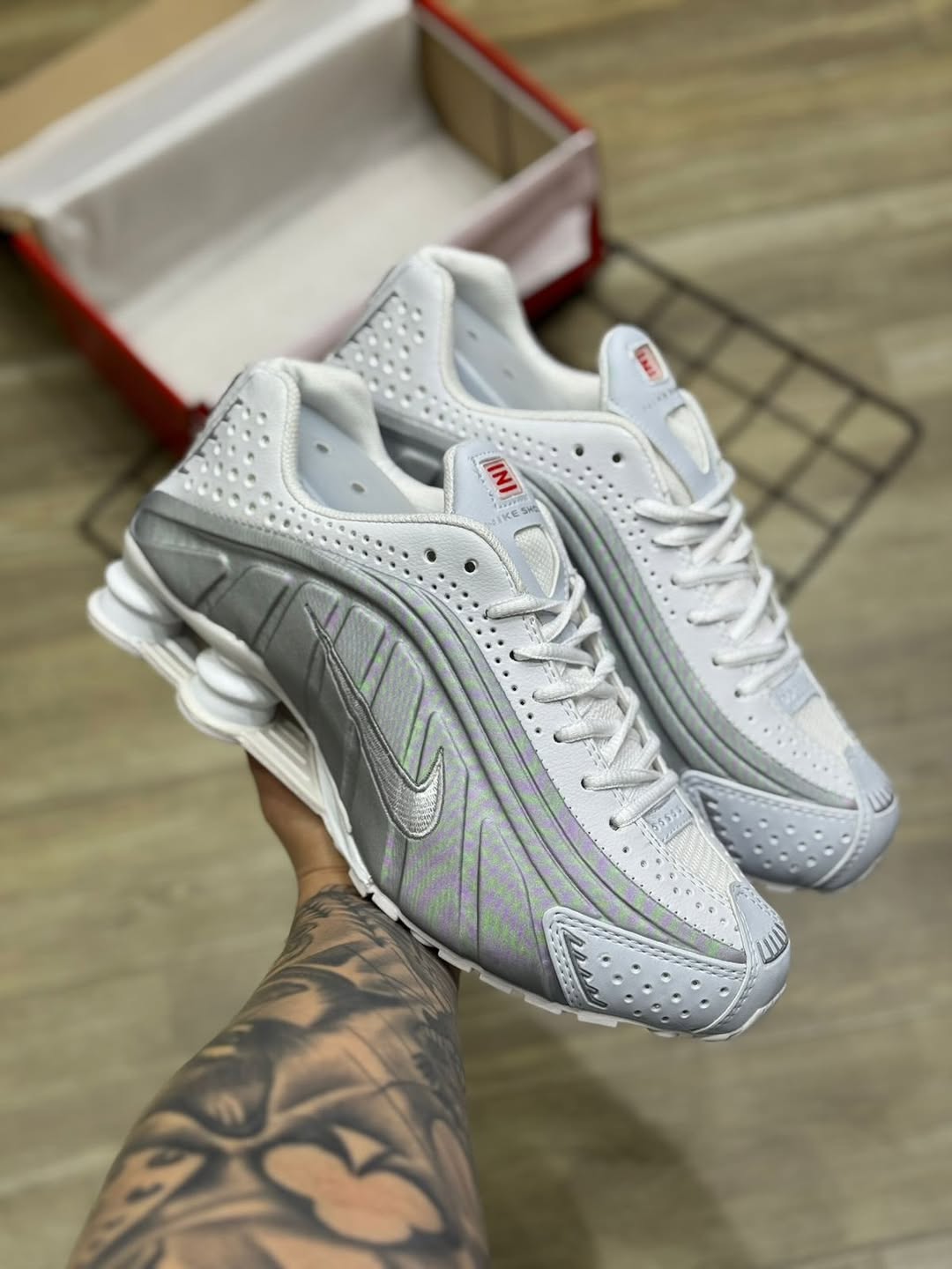 NK SHOX R4 "PRATA" - PRONTA ENTREGA