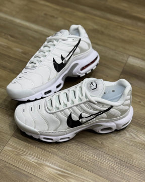 NK AIR MAX PLUS TN "DOUBLE SWOOSH"
