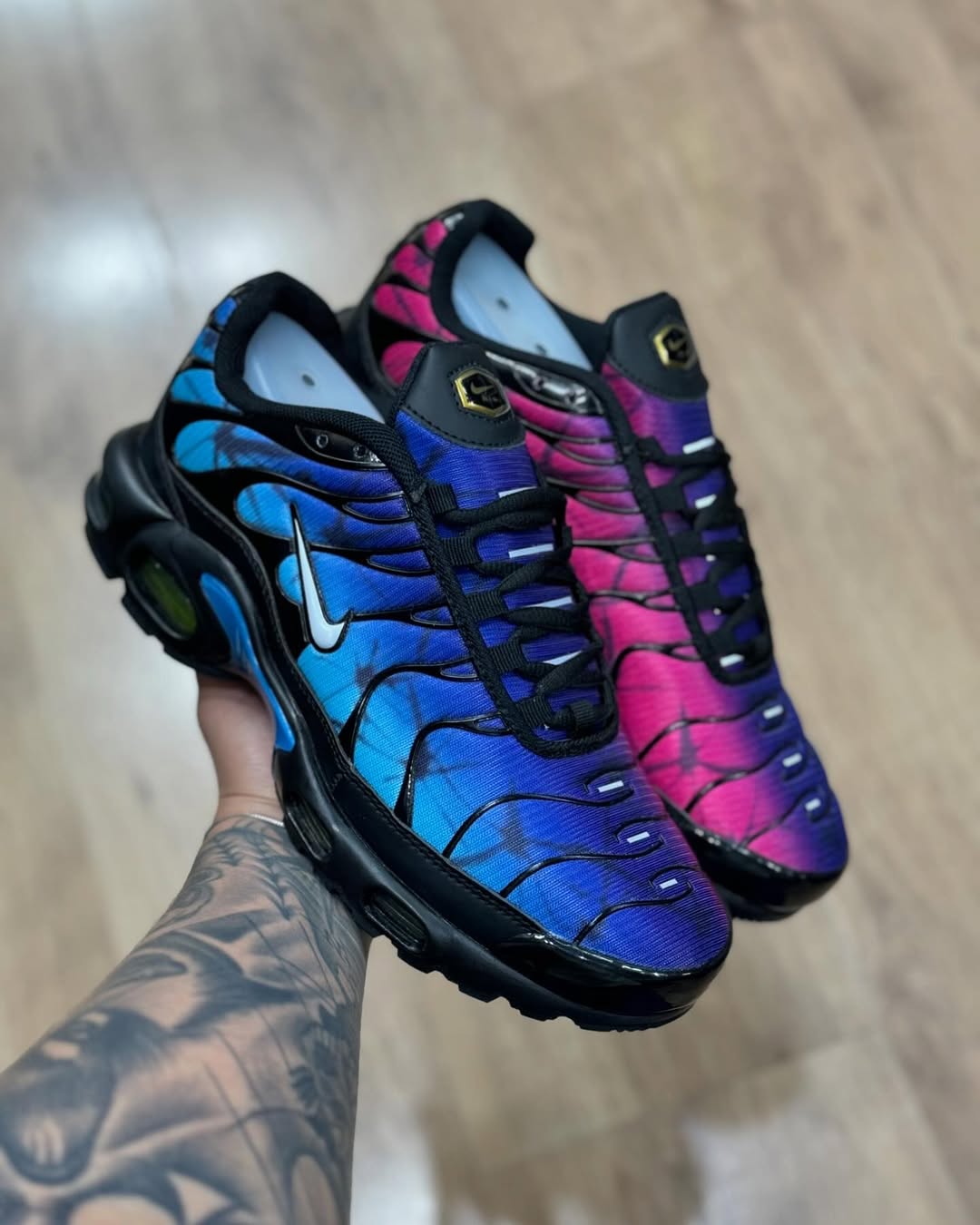 NK AIR MAX PLUS TN "25th"
