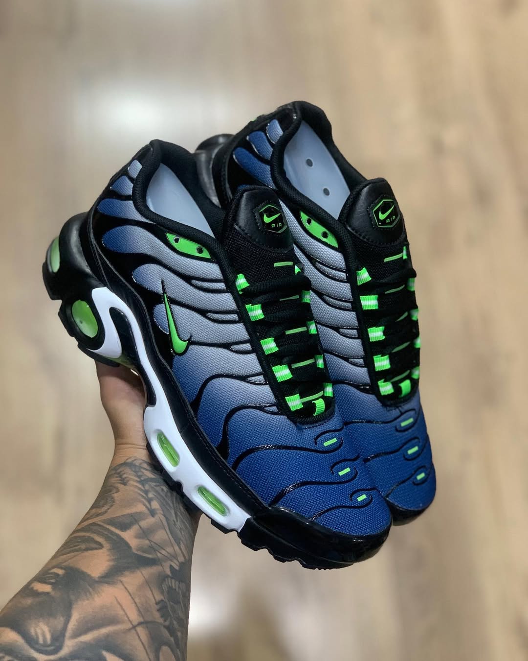 NK AIR MAX PLUS TN "ICONS DEEP"