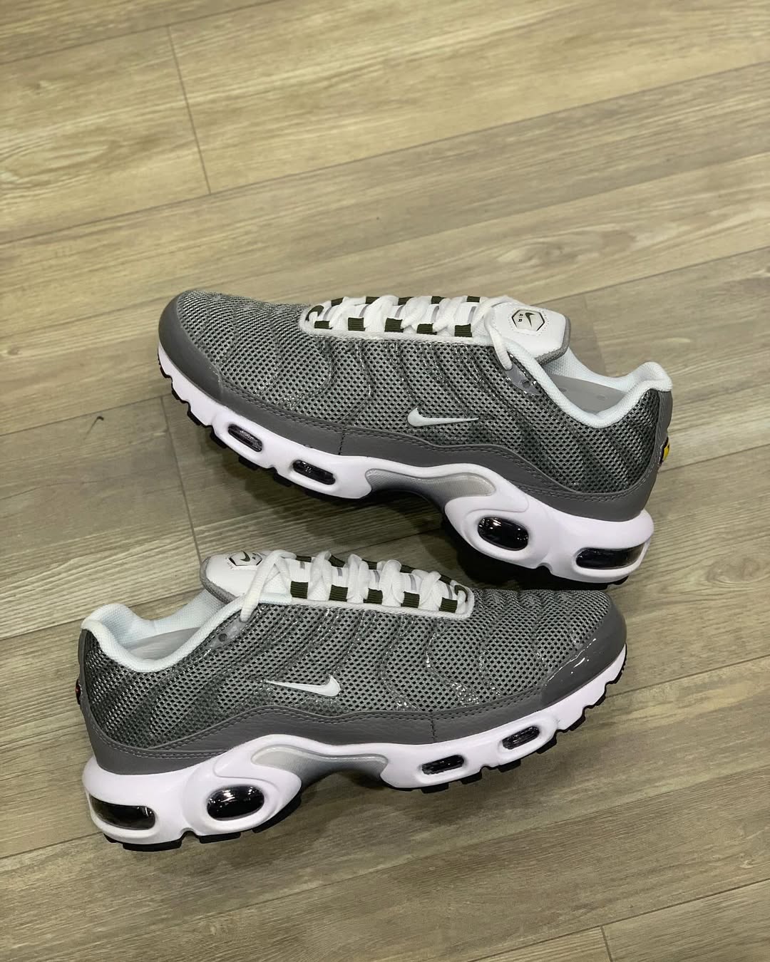 NK AIR MAX PLUS TN ''FLAT PEWTER''