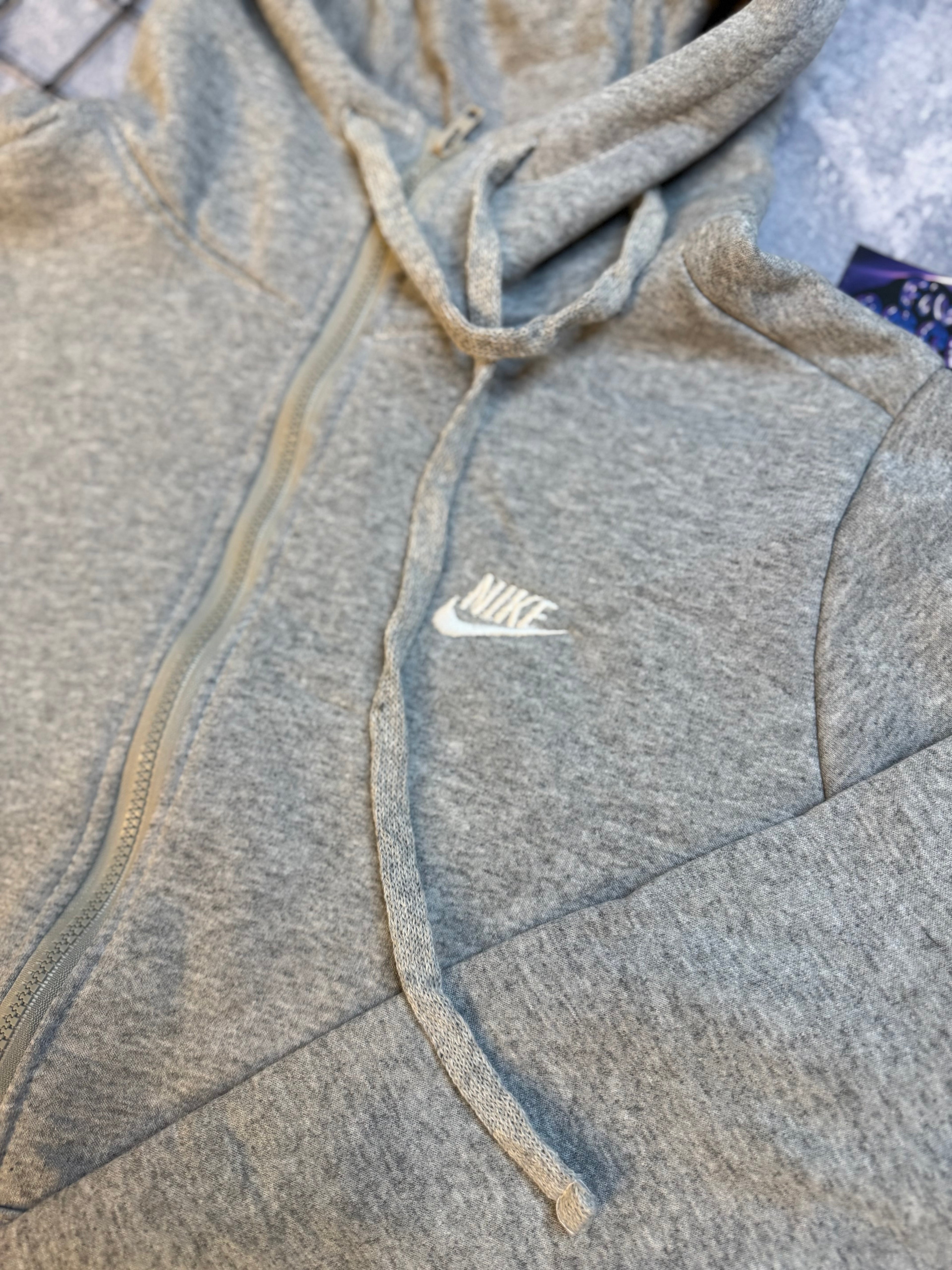 Moletom NK Club “Cinza”