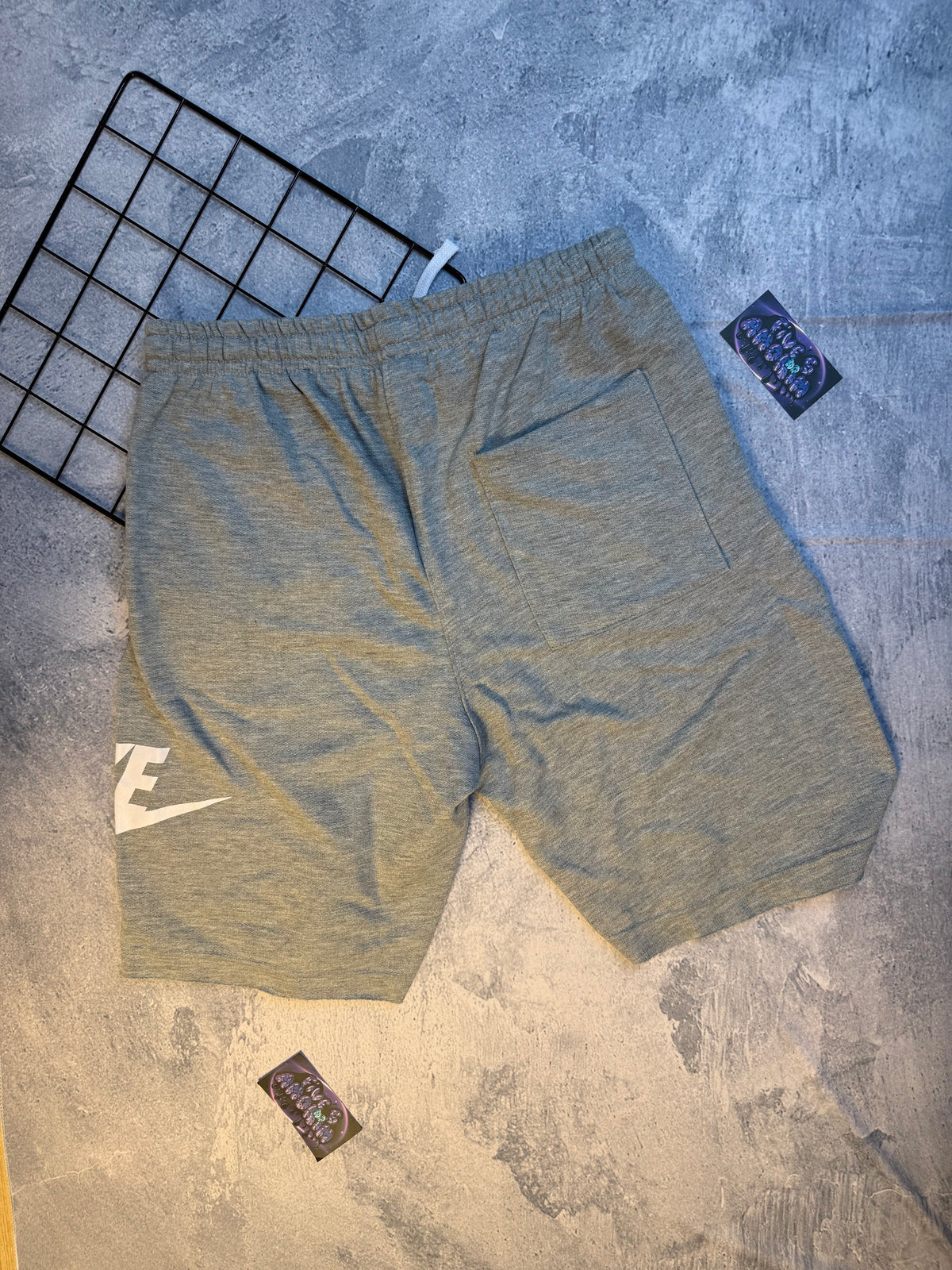 Bermuda Moletom NK Club "Cinza"