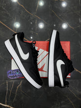 Borough Low “Preto/Branco"