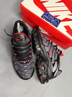 NK AIR MAX PLUS TN "DRACULA"