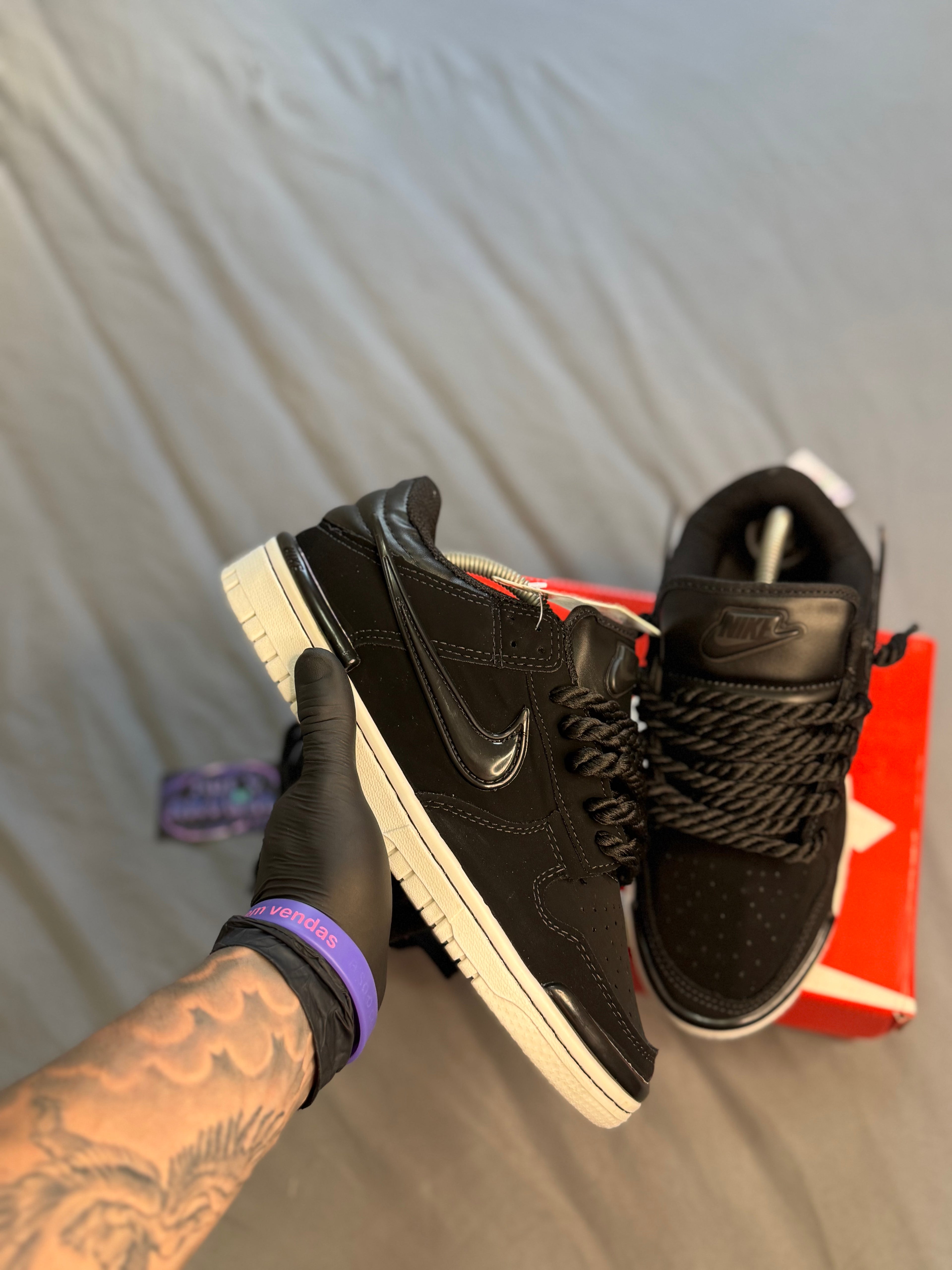 NK SB TWIST "Preto/Camurça"