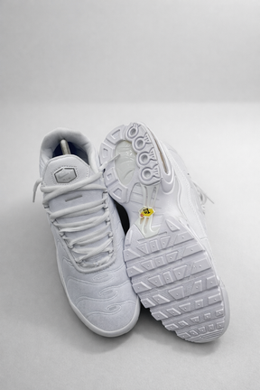 NK AIR MAX PLUS TN "TRIPLE WHITE"