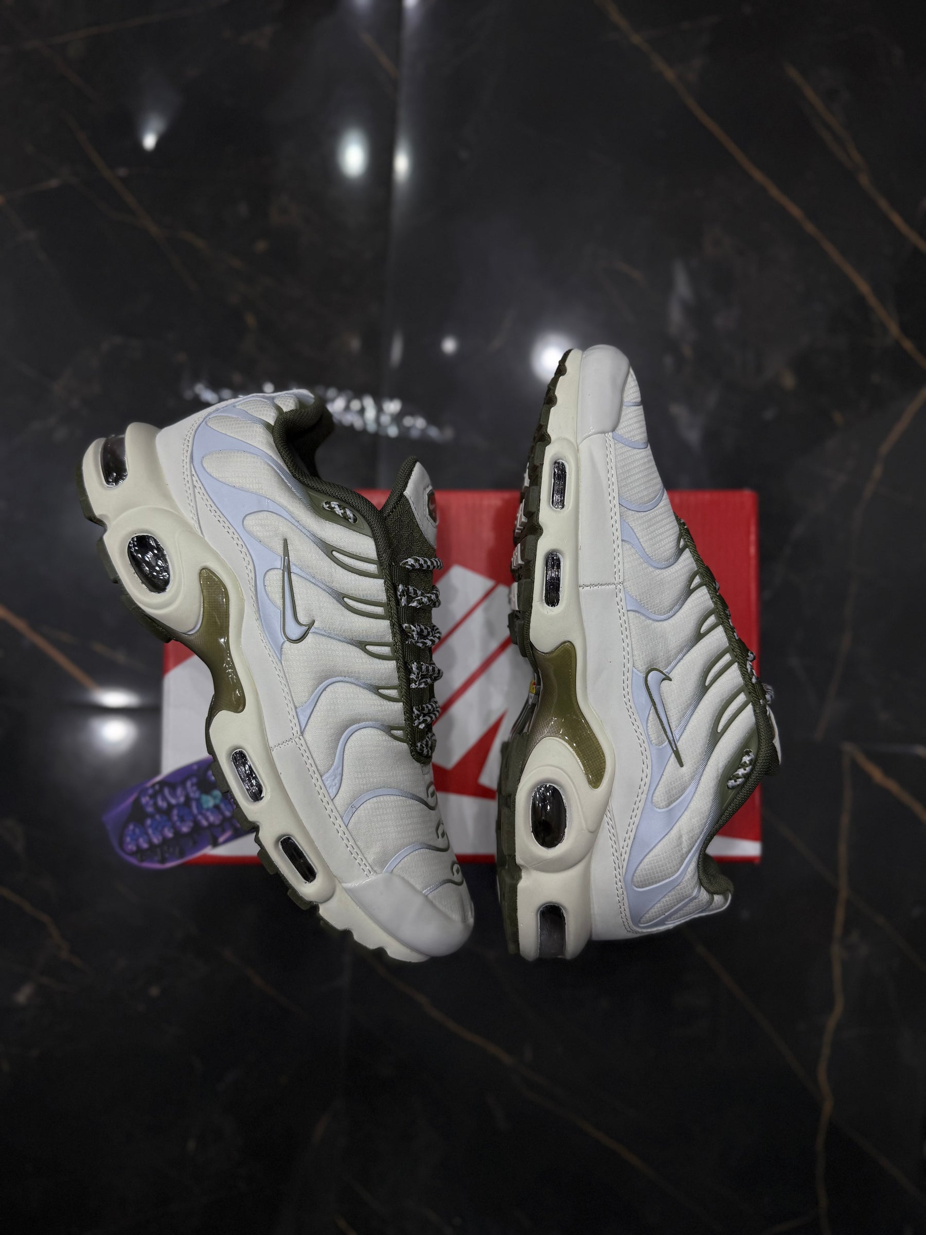 NK AIR MAX PLUS TN ''BONE OLIVE''