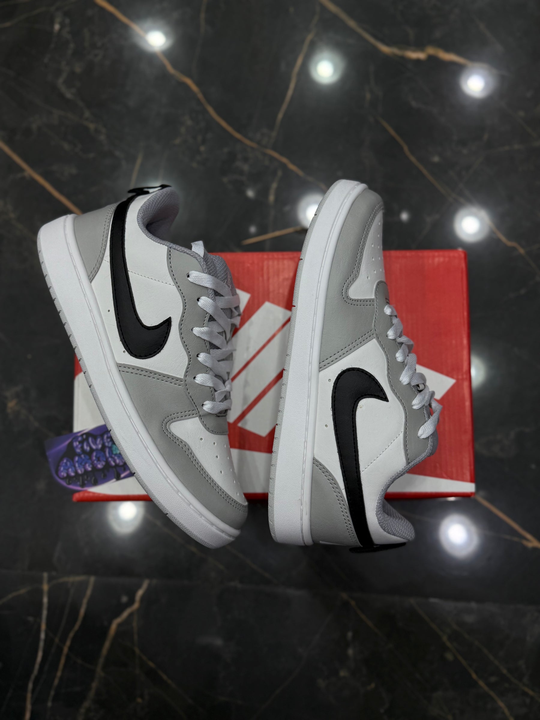 Borough Low “Cinza/Branco"