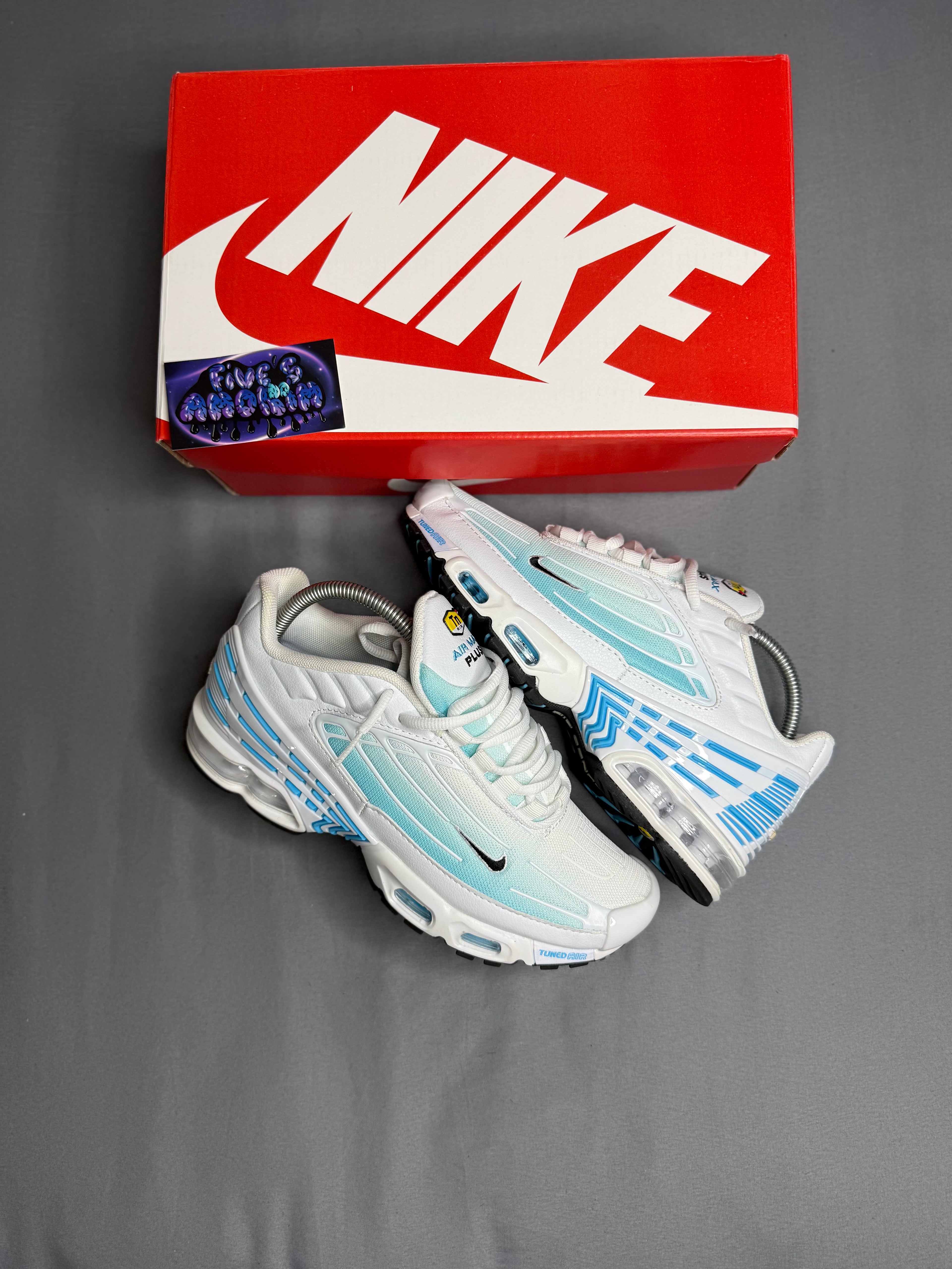 NK AIR MAX PLUS TN III ''LASER BLUE''