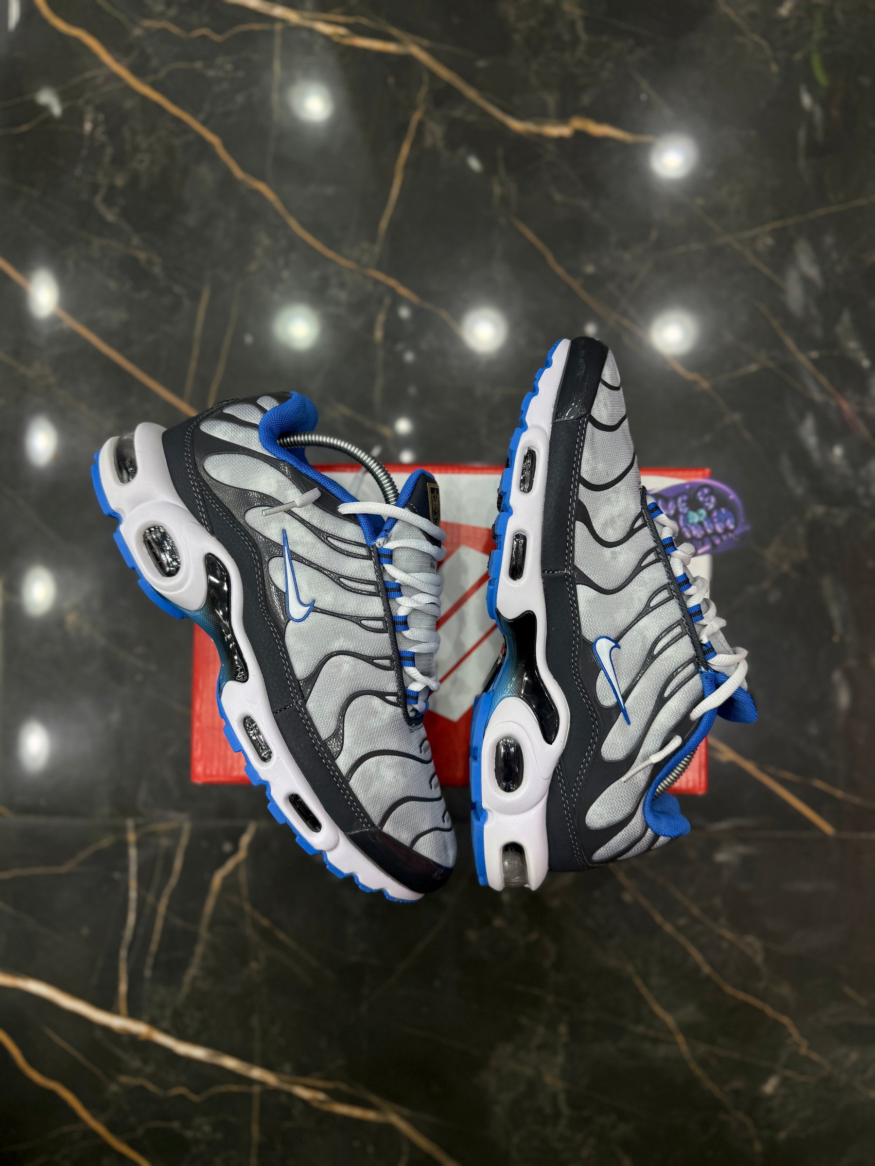 NK AIR MAX PLUS TN "FC"