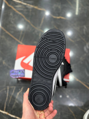 Borough Low “Preto/Branco"