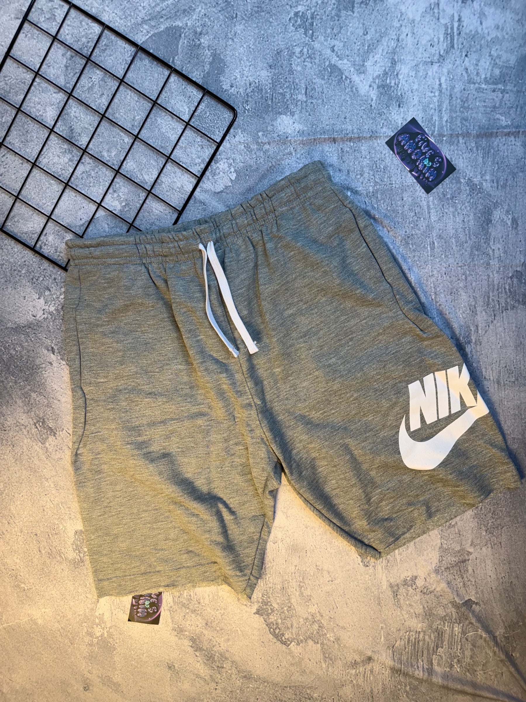 Bermuda Moletom NK Club "Cinza"