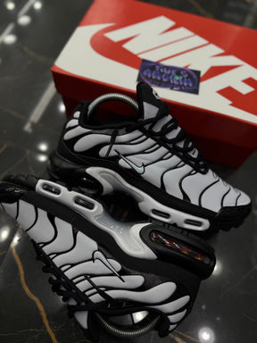 NK AIR MAX PLUS TN "OREO"