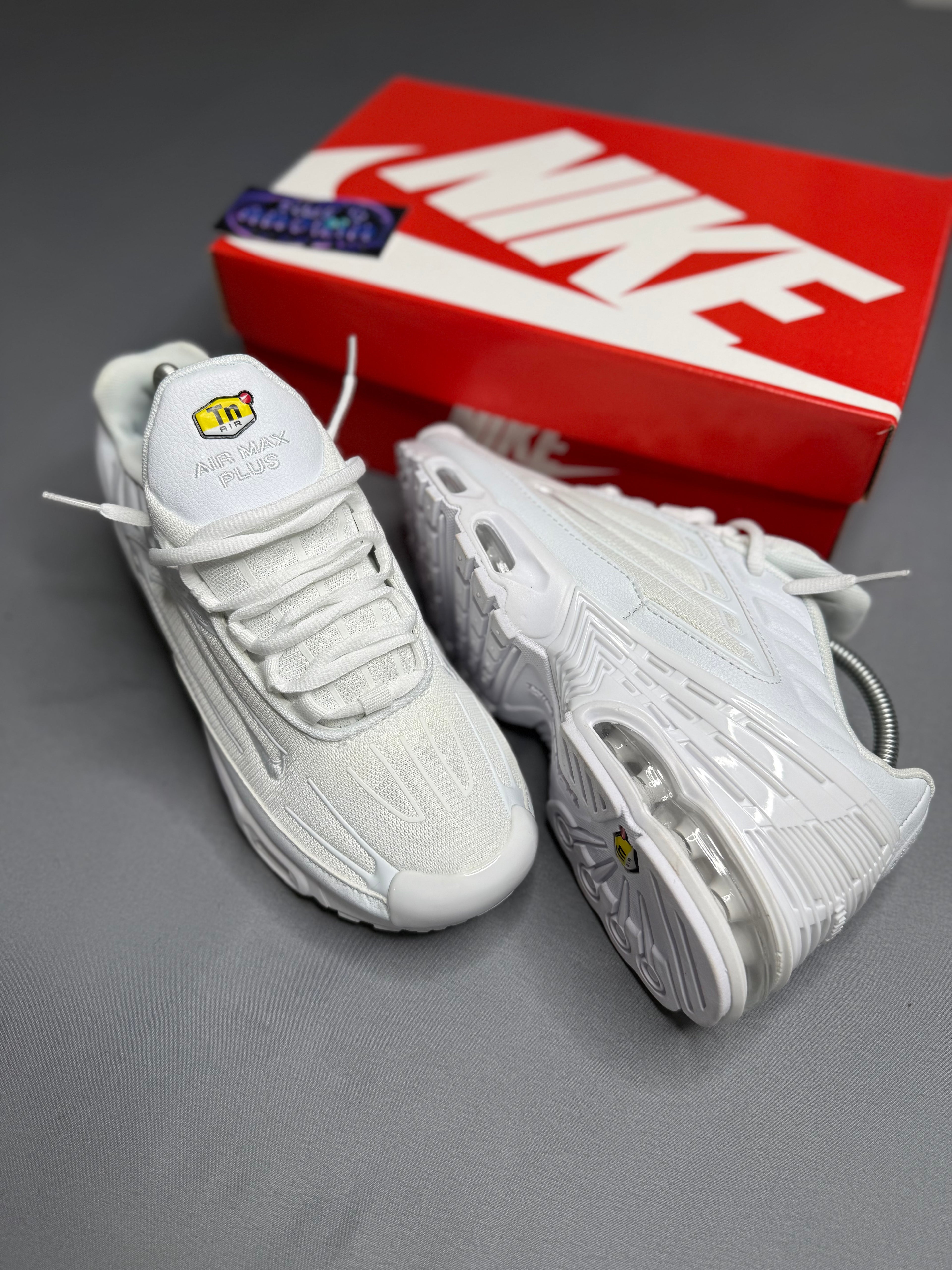 NK AIR MAX PLUS TN III ''TRIPLE WHITE''