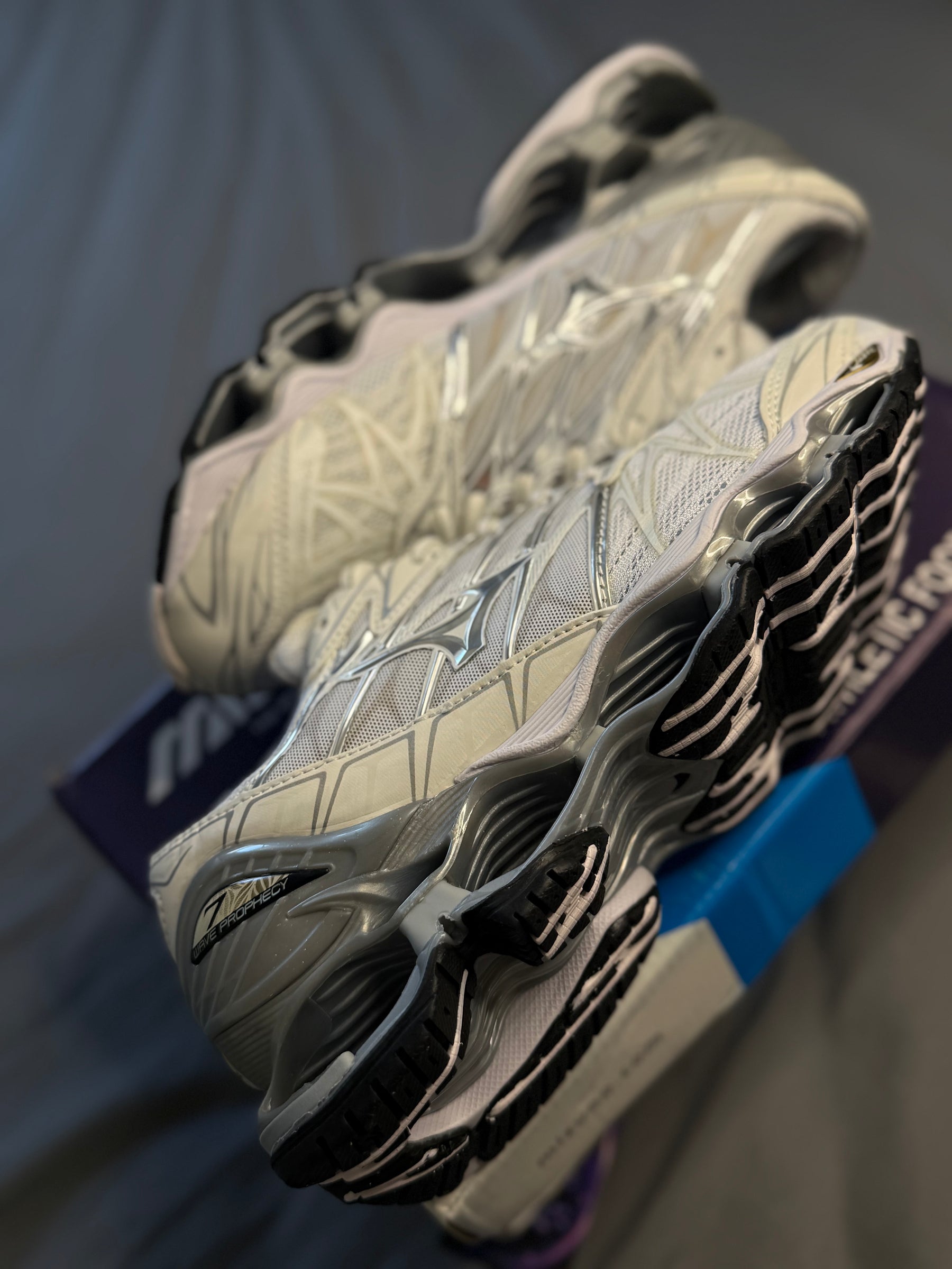 MIZUNO WAVE PROPHECY 7 "BRANCO"