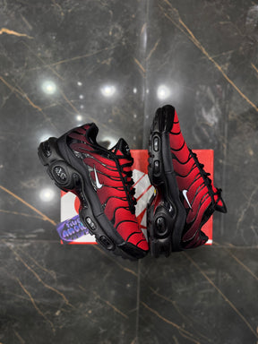 NK AIR MAX PLUS TN ''DEADPOOL''