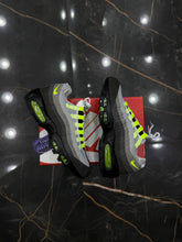 AIR MAX 95 “OG NEON”