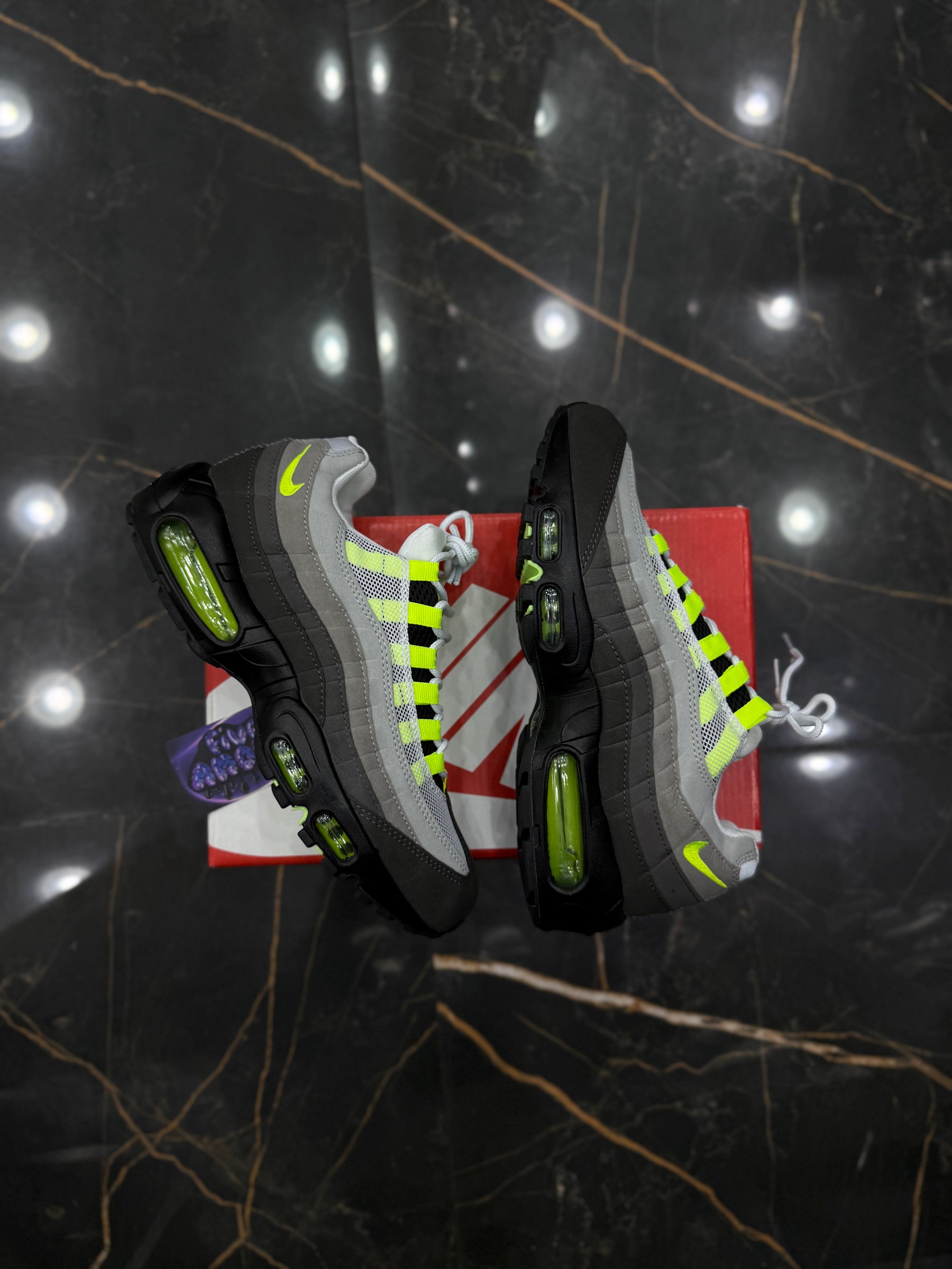AIR MAX 95 “OG NEON”
