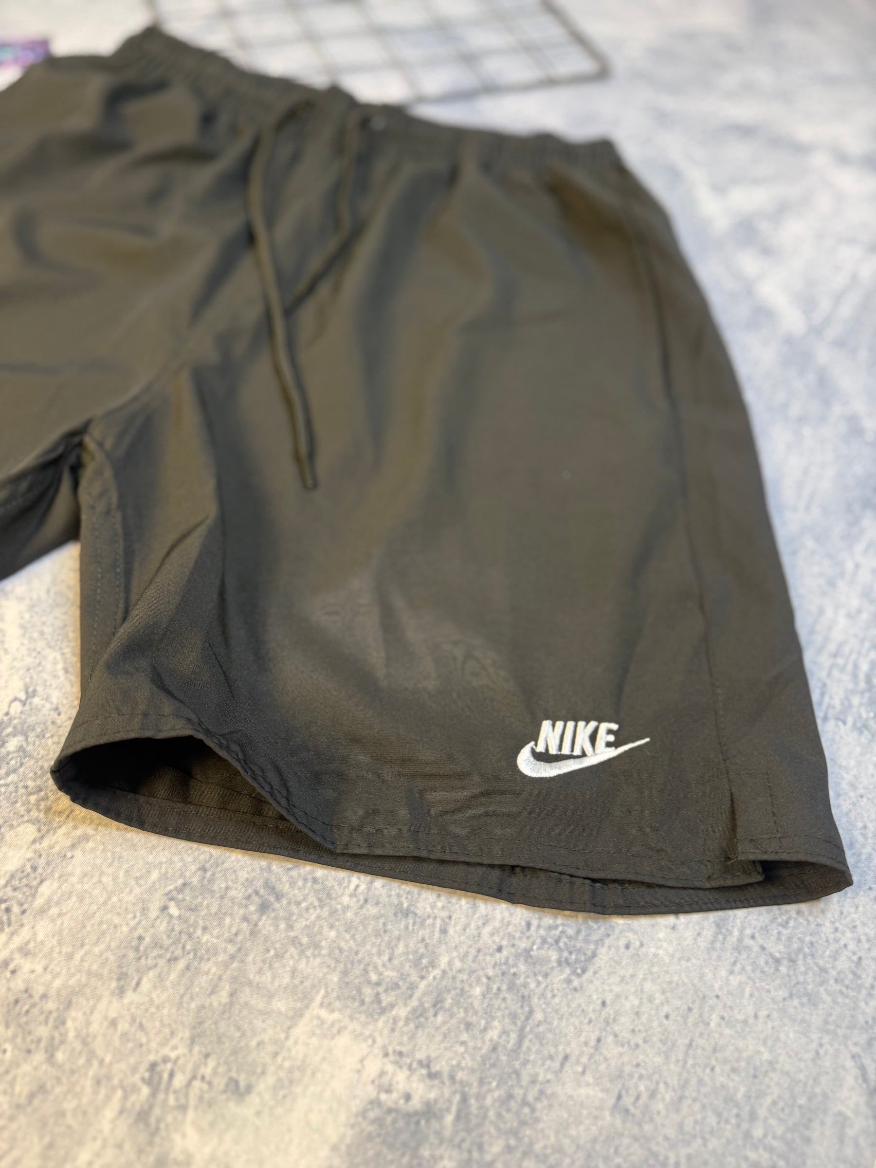 Bermuda mini icon “Preta"