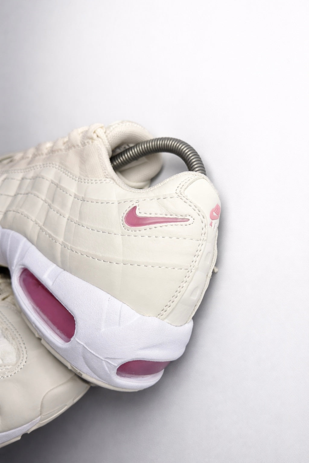 AIR MAX 95 "ESSENCIAL ROSE"