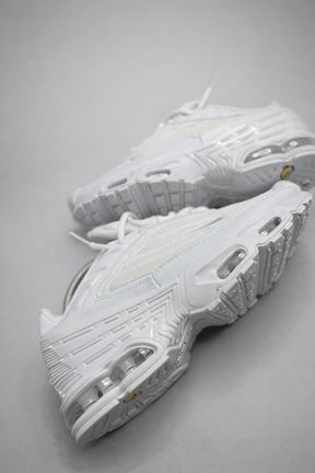 NK AIR MAX PLUS TN III ''TRIPLE WHITE''