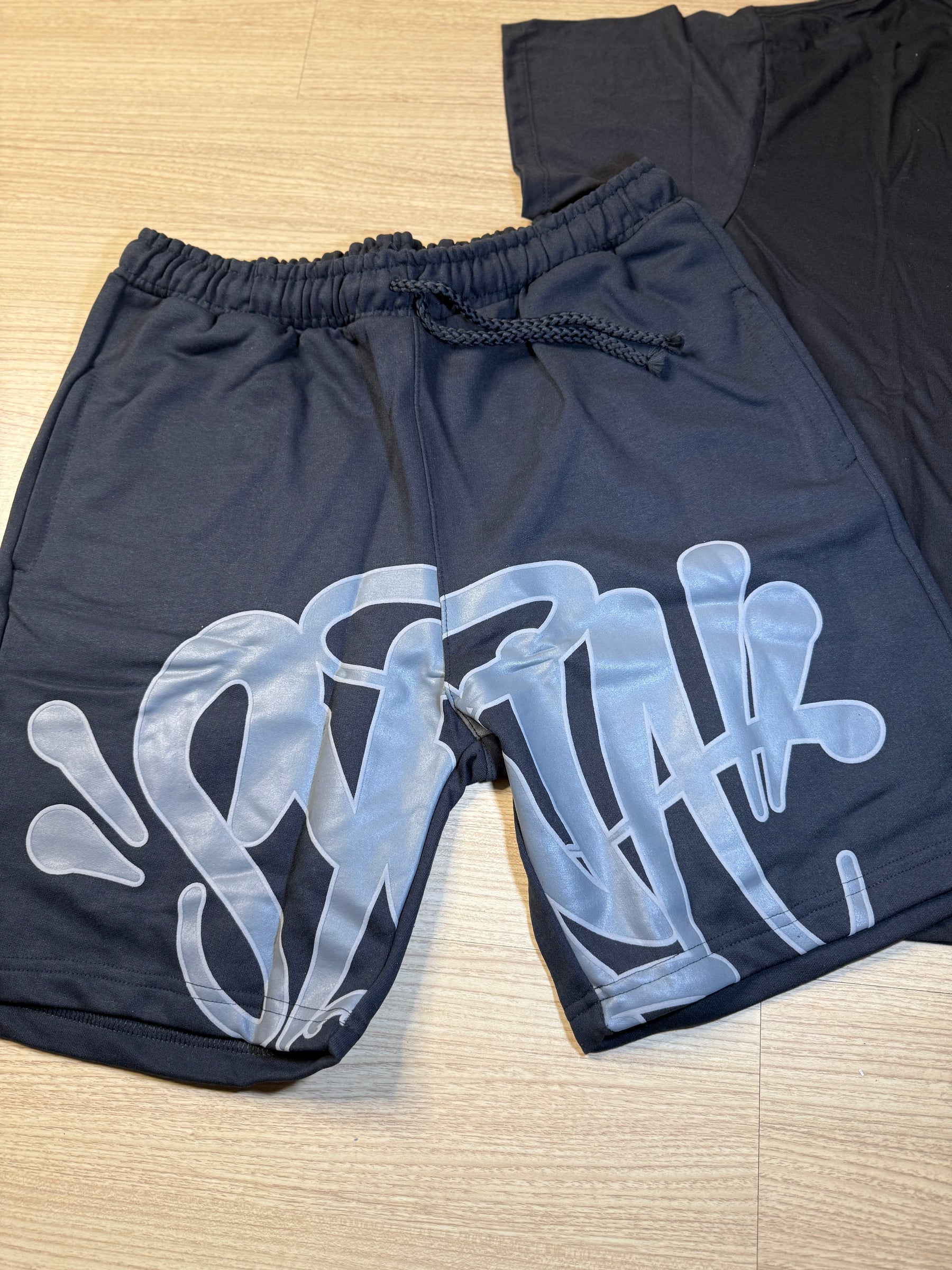 Conjunto Syna "All Black"