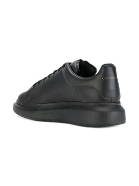 Alexander McQueen "All Black"
