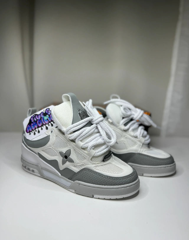 LOUIS VUITTON SKATE “CINZA/BRANCO”