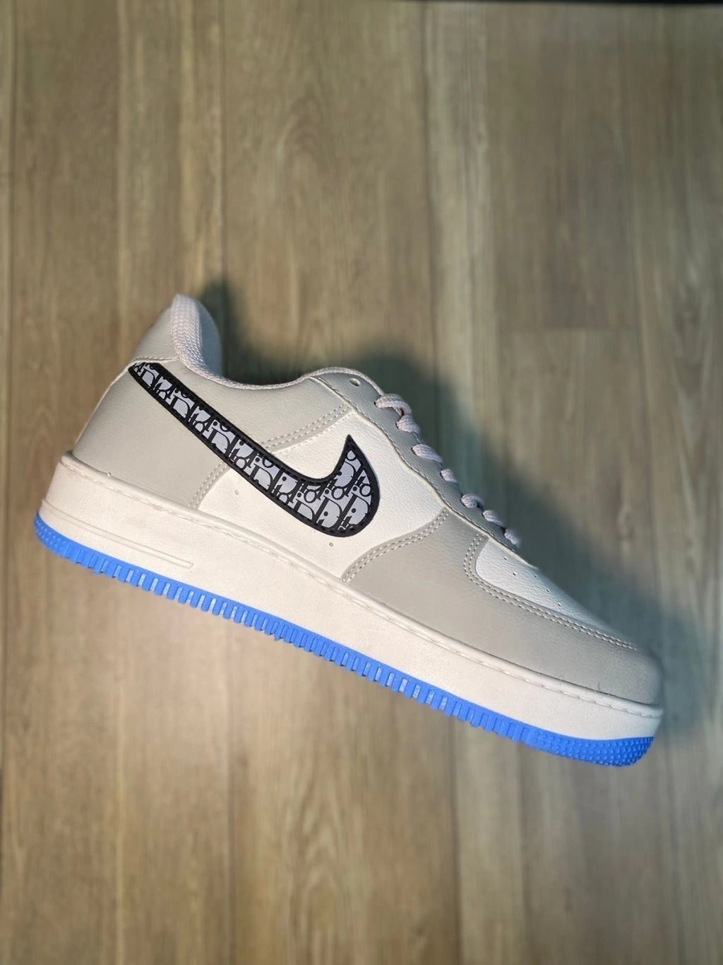 NK Air Force One “Dior”