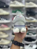 New Balance 9060 - Cinza