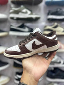 Dunk Low - Branco/Marrom